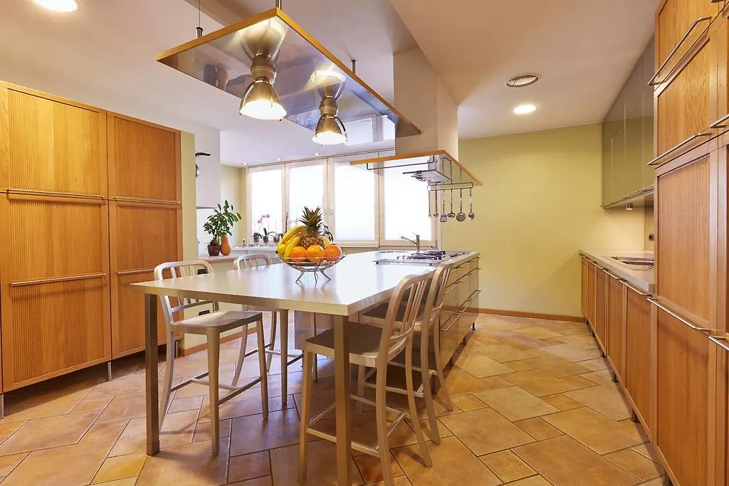 Residenza Montebello Verona 0*,